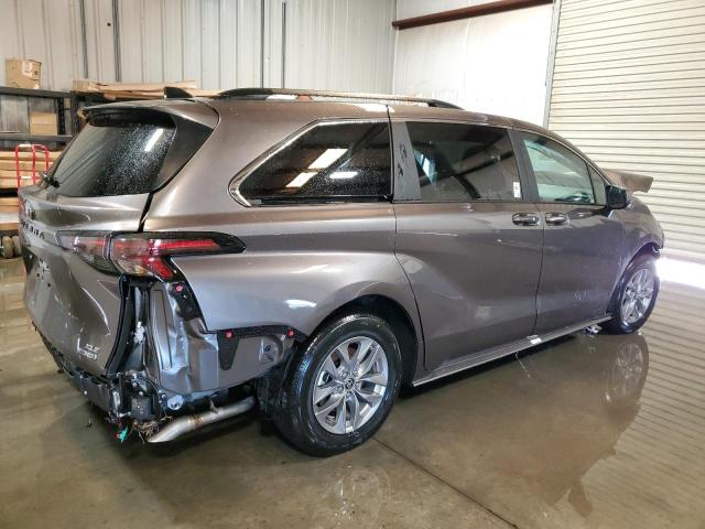 Photo 2 VIN: 5TDYRKEC3RS213946 - TOYOTA SIENNA XLE 