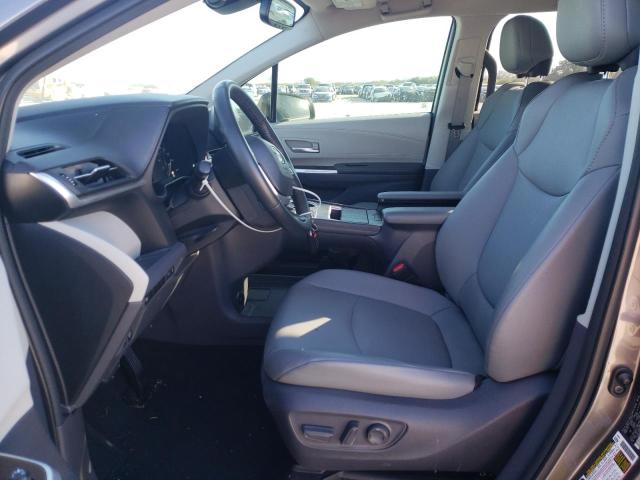 Photo 6 VIN: 5TDYRKEC4MS040317 - TOYOTA SIENNA XLE 