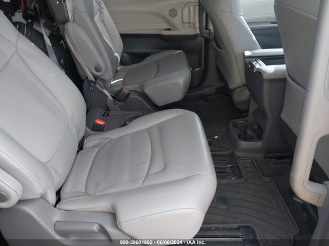 Photo 7 VIN: 5TDYRKEC4MS065976 - TOYOTA SIENNA 