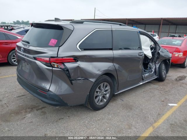 Photo 3 VIN: 5TDYRKEC4MS067095 - TOYOTA SIENNA 