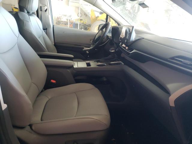 Photo 4 VIN: 5TDYRKEC4NS126986 - TOYOTA SIENNA XLE 