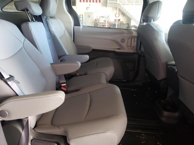 Photo 5 VIN: 5TDYRKEC4NS126986 - TOYOTA SIENNA XLE 