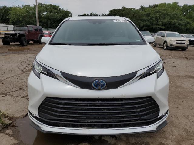 Photo 4 VIN: 5TDYRKEC4PS145539 - TOYOTA SIENNA XLE 