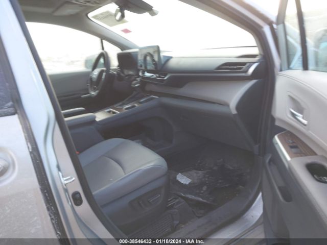 Photo 4 VIN: 5TDYRKEC4PS158551 - TOYOTA SIENNA 