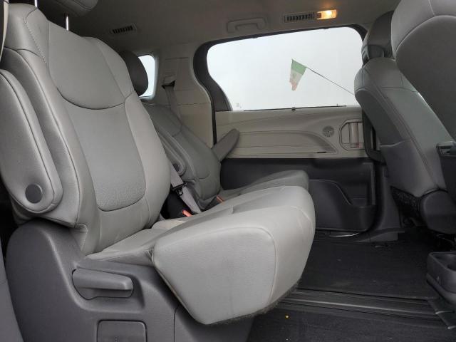 Photo 9 VIN: 5TDYRKEC5MS024126 - TOYOTA SIENNA XLE 