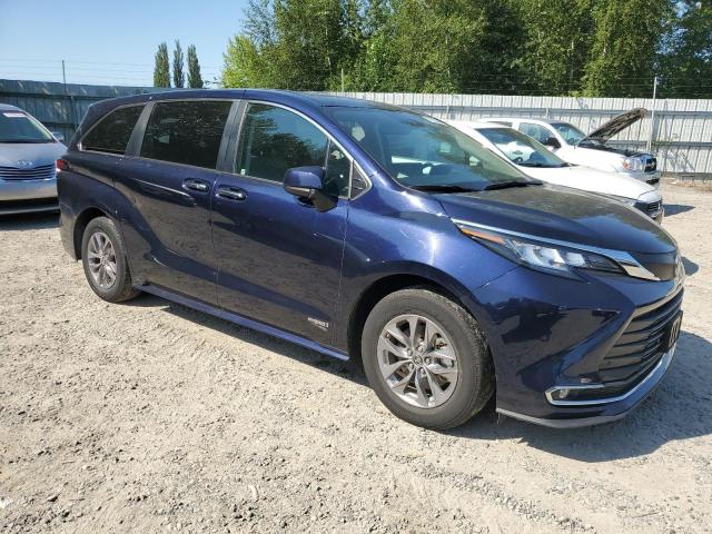 Photo 3 VIN: 5TDYRKEC5MS029469 - TOYOTA SIENNA XLE 