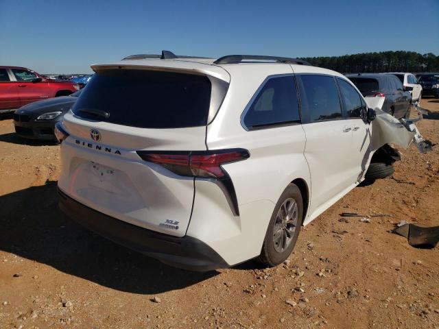 Photo 3 VIN: 5TDYRKEC5MS035031 - TOYOTA SIENNA XLE 