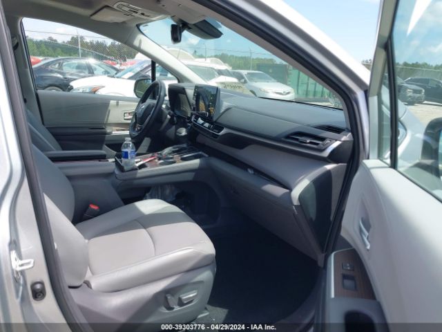 Photo 4 VIN: 5TDYRKEC5MS049379 - TOYOTA SIENNA 