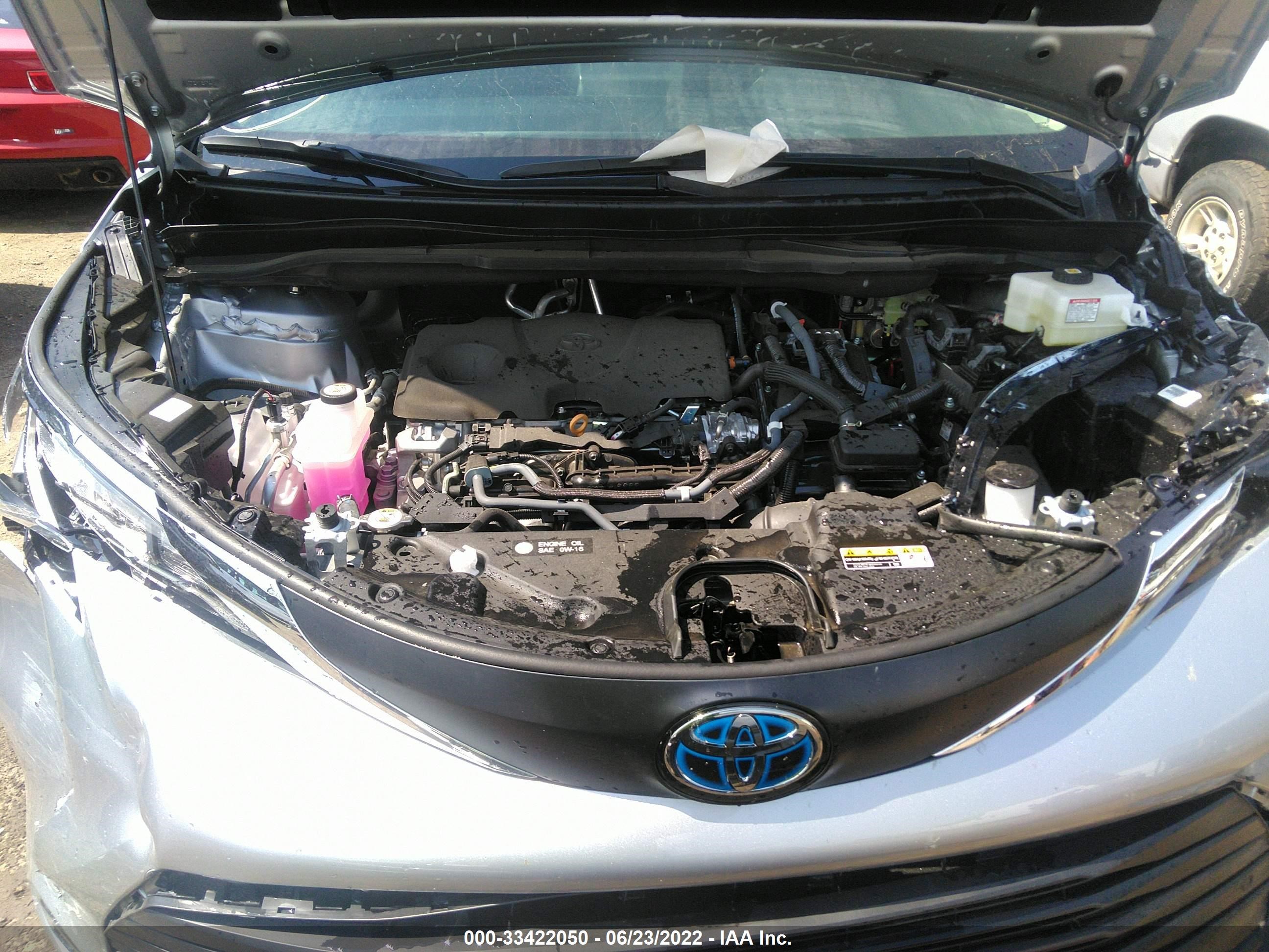 Photo 9 VIN: 5TDYRKEC5NS111543 - TOYOTA SIENNA 