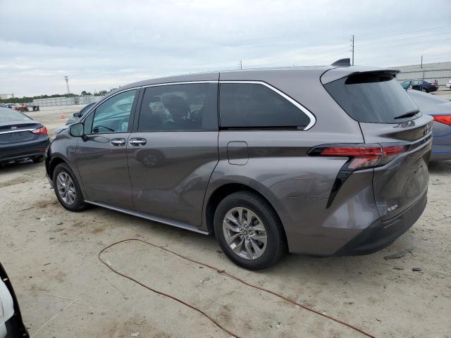 Photo 1 VIN: 5TDYRKEC5NS127239 - TOYOTA SIENNA XLE 