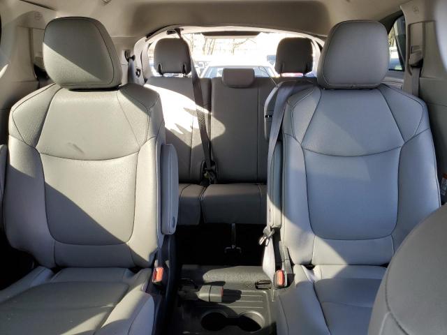 Photo 9 VIN: 5TDYRKEC5NS130237 - TOYOTA SIENNA XLE 