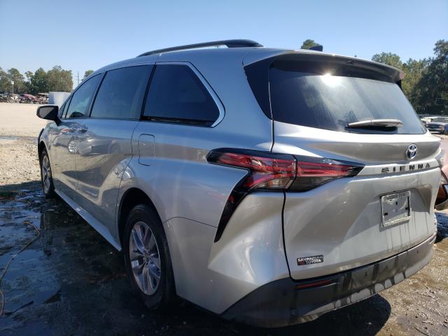 Photo 2 VIN: 5TDYRKEC6MS013328 - TOYOTA SIENNA XLE 