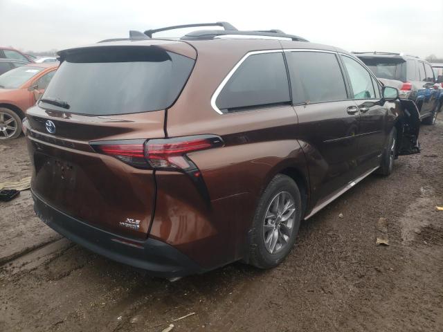 Photo 2 VIN: 5TDYRKEC6MS041016 - TOYOTA SIENNA XLE 