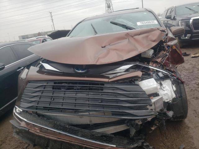 Photo 4 VIN: 5TDYRKEC6MS041016 - TOYOTA SIENNA XLE 