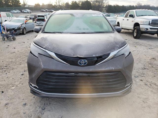 Photo 4 VIN: 5TDYRKEC6MS069558 - TOYOTA SIENNA XLE 