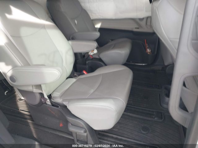 Photo 7 VIN: 5TDYRKEC6NS077581 - TOYOTA SIENNA 