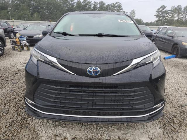 Photo 4 VIN: 5TDYRKEC6NS112524 - TOYOTA SIENNA XLE 