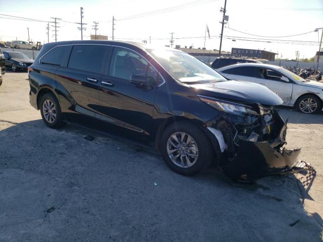 Photo 3 VIN: 5TDYRKEC6NS132773 - TOYOTA SIENNA XLE 