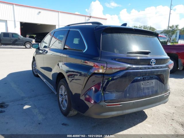 Photo 2 VIN: 5TDYRKEC6PS163718 - TOYOTA SIENNA 