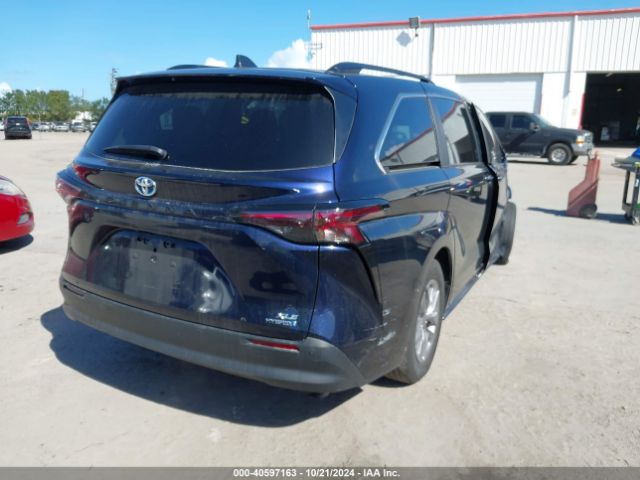 Photo 3 VIN: 5TDYRKEC6PS163718 - TOYOTA SIENNA 