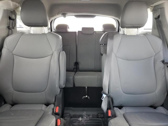 Photo 9 VIN: 5TDYRKEC6PS167560 - TOYOTA SIENNA XLE 