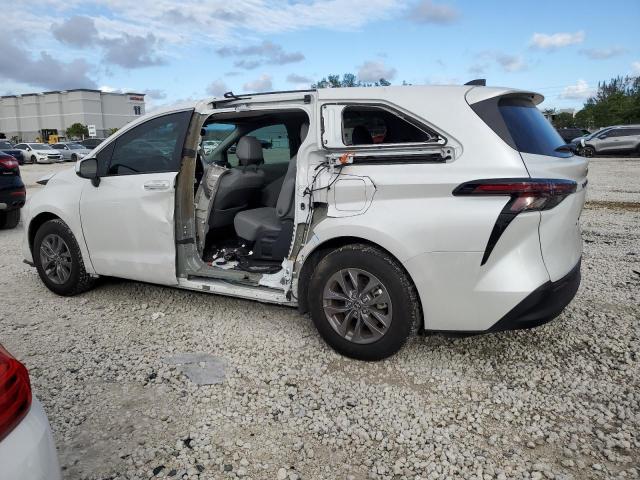 Photo 1 VIN: 5TDYRKEC6RS192980 - TOYOTA SIENNA XLE 