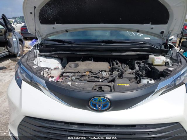 Photo 9 VIN: 5TDYRKEC7MS017582 - TOYOTA SIENNA 