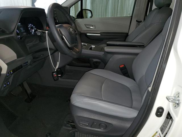 Photo 6 VIN: 5TDYRKEC7MS018330 - TOYOTA SIENNA XLE 