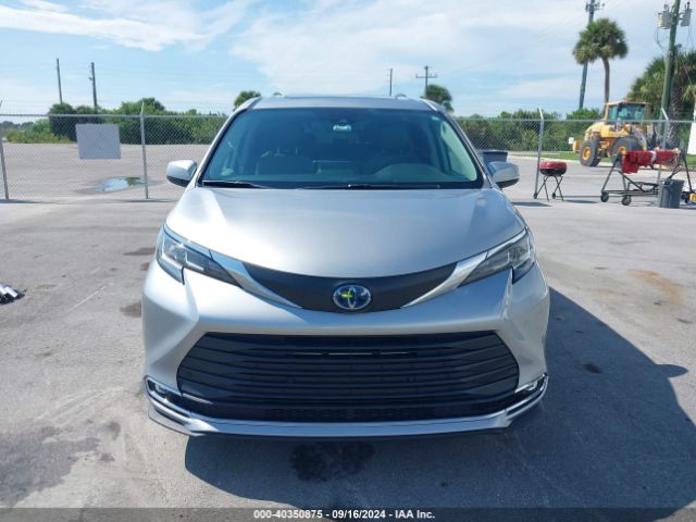 Photo 5 VIN: 5TDYRKEC7NS102312 - TOYOTA SIENNA 