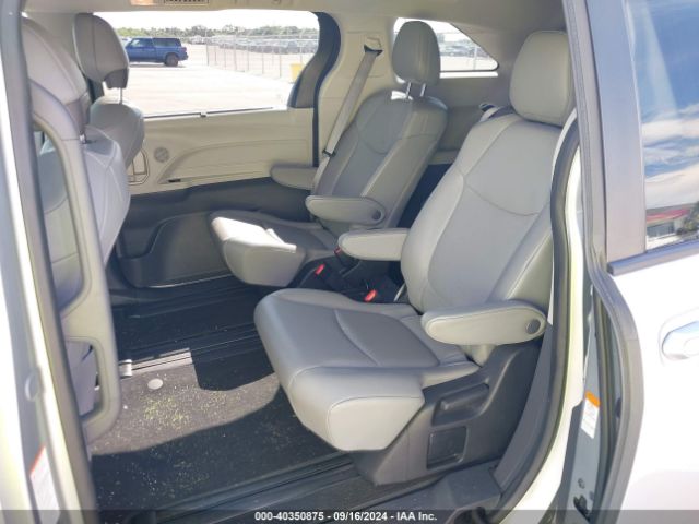 Photo 7 VIN: 5TDYRKEC7NS102312 - TOYOTA SIENNA 