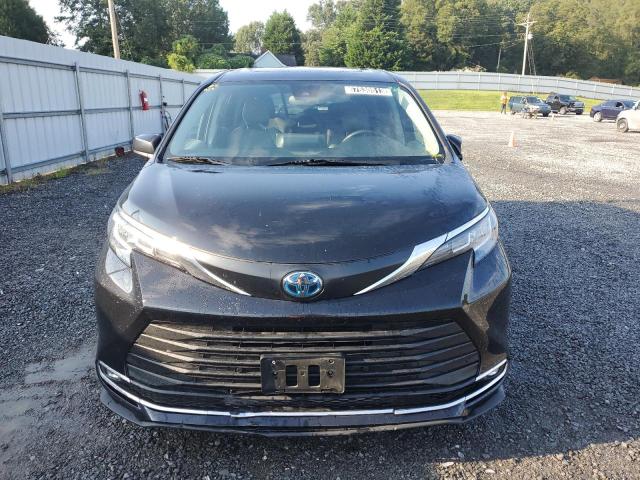 Photo 4 VIN: 5TDYRKEC7NS110037 - TOYOTA SIENNA XLE 