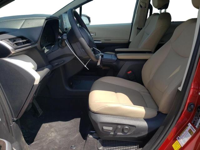 Photo 6 VIN: 5TDYRKEC7PS139217 - TOYOTA SIENNA XLE 