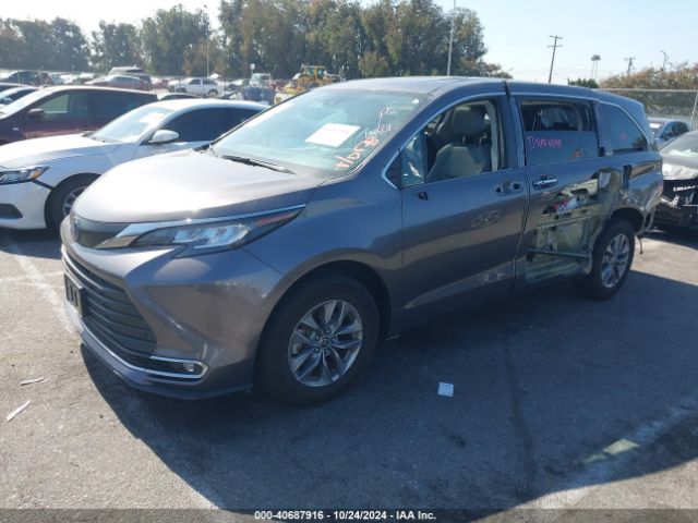 Photo 1 VIN: 5TDYRKEC7PS142862 - TOYOTA SIENNA 