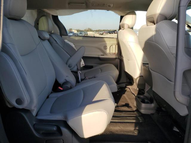 Photo 10 VIN: 5TDYRKEC7PS156342 - TOYOTA SIENNA XLE 