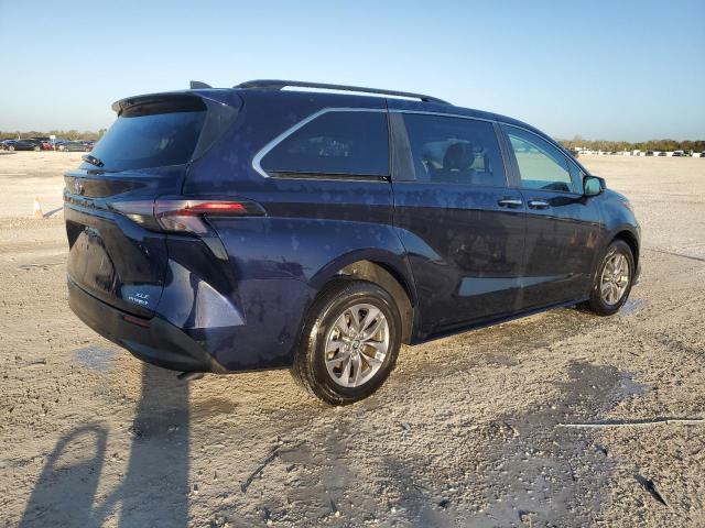 Photo 2 VIN: 5TDYRKEC7PS156342 - TOYOTA SIENNA XLE 