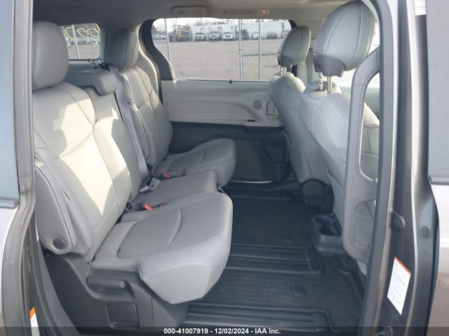 Photo 7 VIN: 5TDYRKEC7RS186217 - TOYOTA SIENNA 