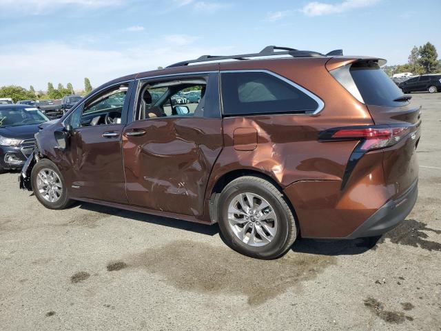 Photo 1 VIN: 5TDYRKEC8MS024394 - TOYOTA SIENNA XLE 