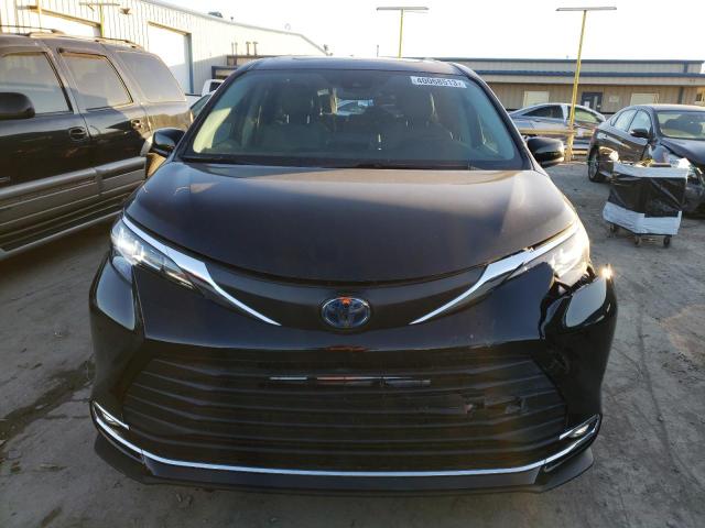 Photo 4 VIN: 5TDYRKEC8MS025884 - TOYOTA SIENNA XLE 