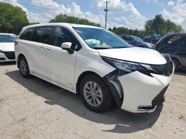 Photo 3 VIN: 5TDYRKEC8MS057637 - TOYOTA SIENNA XLE 