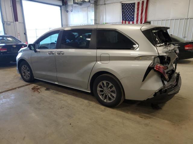 Photo 1 VIN: 5TDYRKEC8NS083771 - TOYOTA SIENNA XLE 