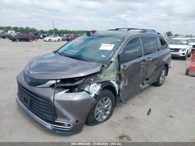 Photo 1 VIN: 5TDYRKEC8NS107129 - TOYOTA SIENNA 