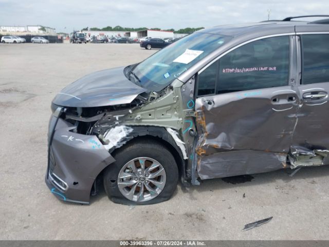 Photo 5 VIN: 5TDYRKEC8NS107129 - TOYOTA SIENNA 