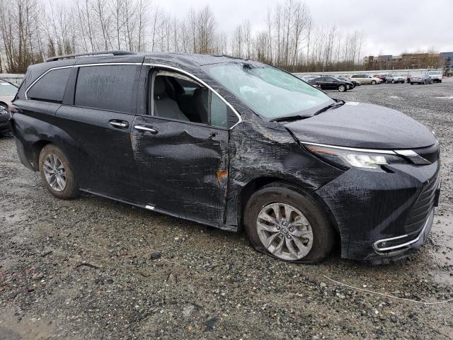 Photo 3 VIN: 5TDYRKEC8PS164336 - TOYOTA SIENNA XLE 