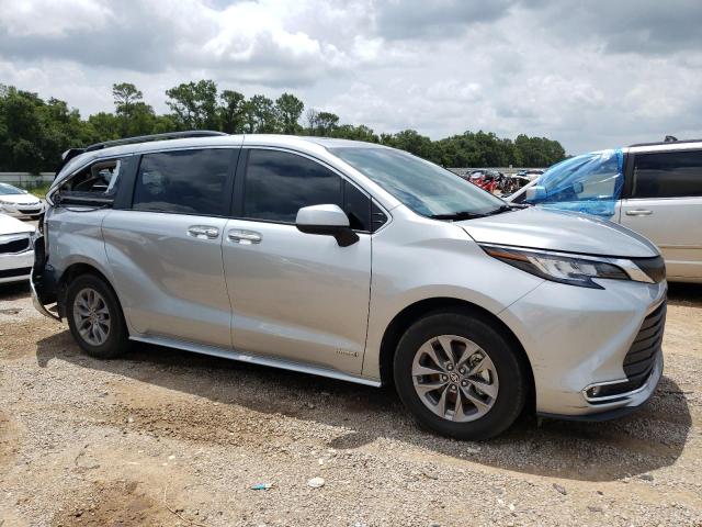 Photo 3 VIN: 5TDYRKEC9MS060353 - TOYOTA SIENNA XLE 