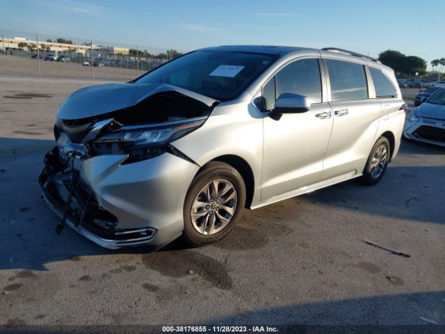 Photo 1 VIN: 5TDYRKEC9NS084637 - TOYOTA SIENNA 