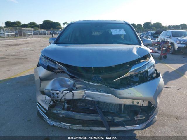 Photo 5 VIN: 5TDYRKEC9NS084637 - TOYOTA SIENNA 