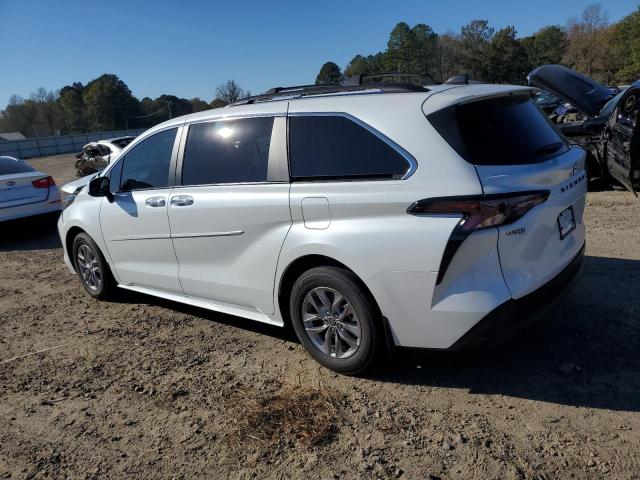 Photo 1 VIN: 5TDYRKEC9PS137100 - TOYOTA SIENNA XLE 