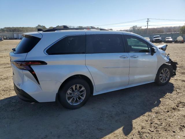 Photo 2 VIN: 5TDYRKEC9PS137100 - TOYOTA SIENNA XLE 