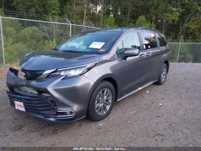 Photo 1 VIN: 5TDYRKEC9PS156813 - TOYOTA SIENNA 