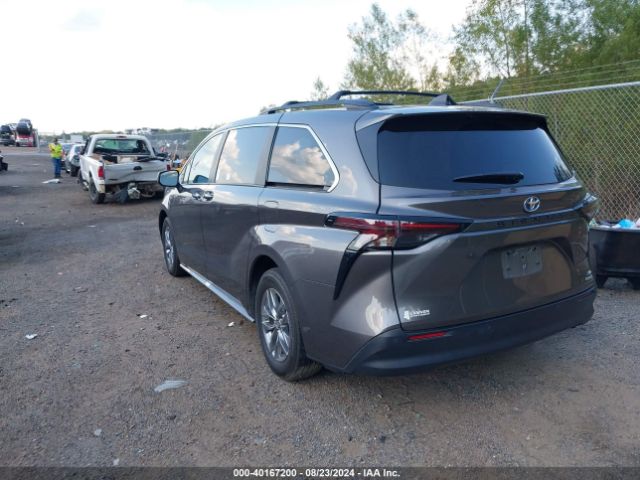 Photo 2 VIN: 5TDYRKEC9PS156813 - TOYOTA SIENNA 